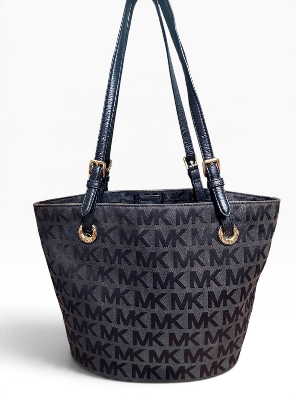 Michael Kors Jet Set Black Signature MK Logo Grommet Tote